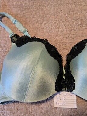 Cacique 42D Mint Green T-Shirt Bra with Black Lace Trim